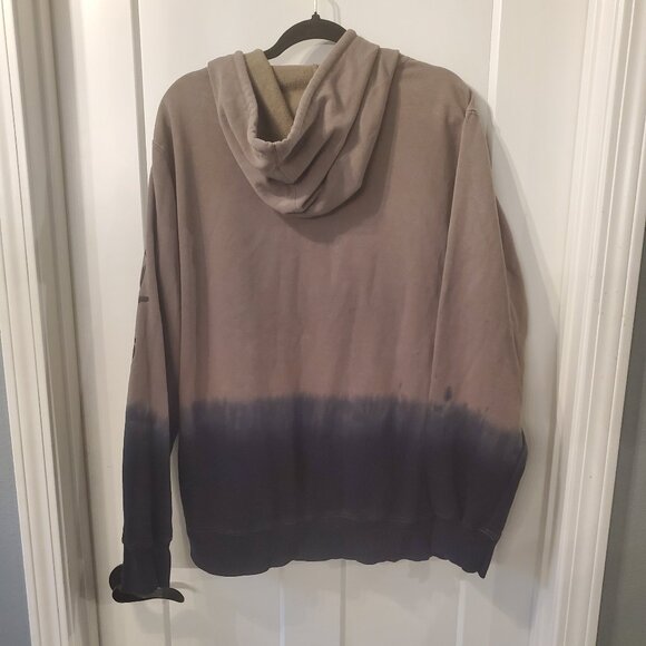 Naruto Shippuden Gray/Black Anime Ombre Hoodie- Sz Large - Picture 5 of 6